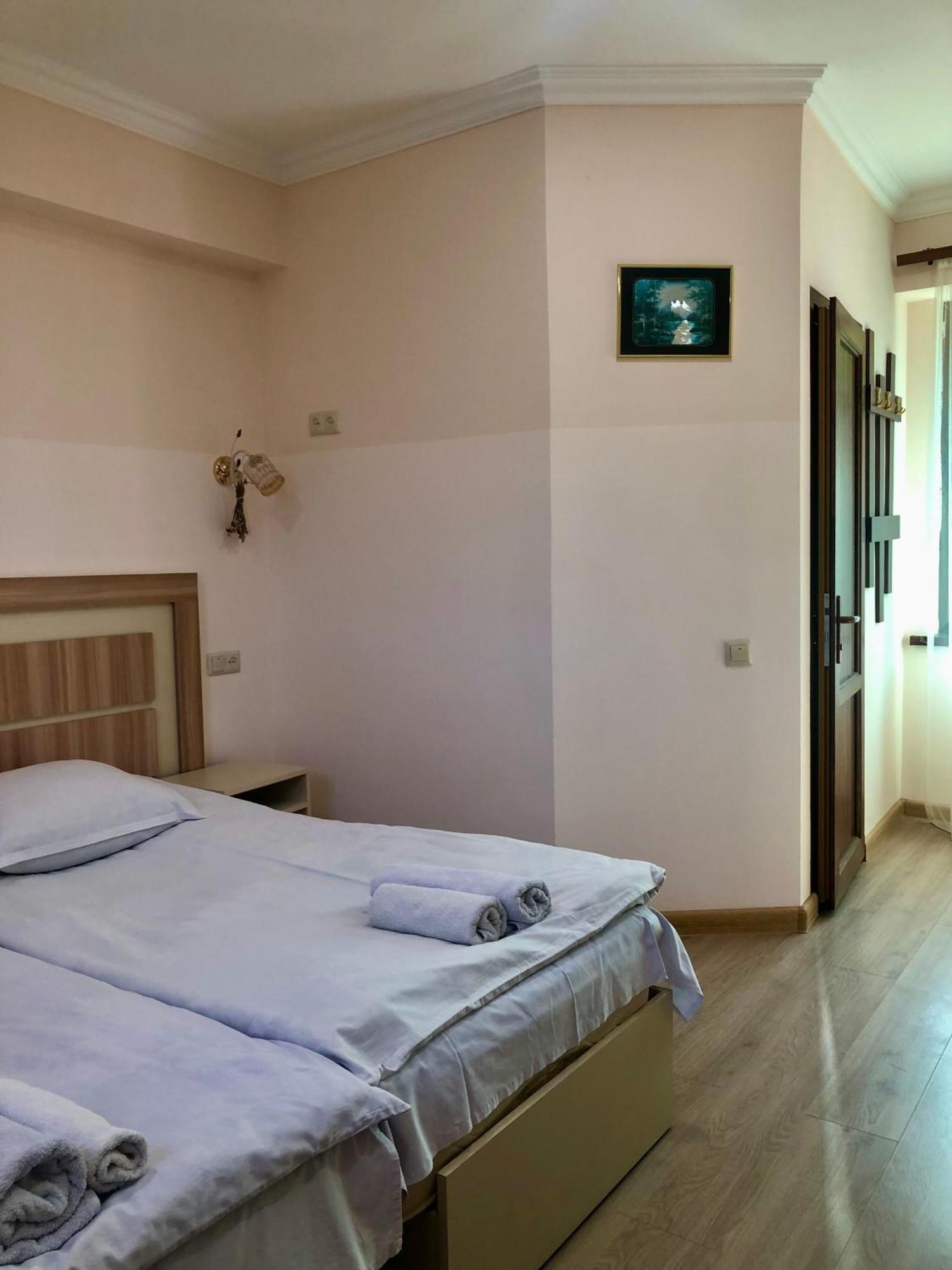 Guest House Anahit Іджеван Екстер'єр фото